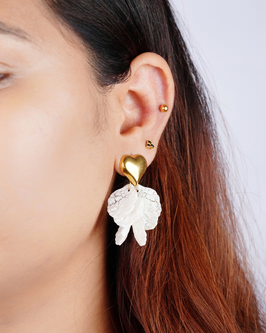 Lily Heart earrings