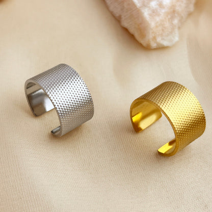 Bold Couple ring