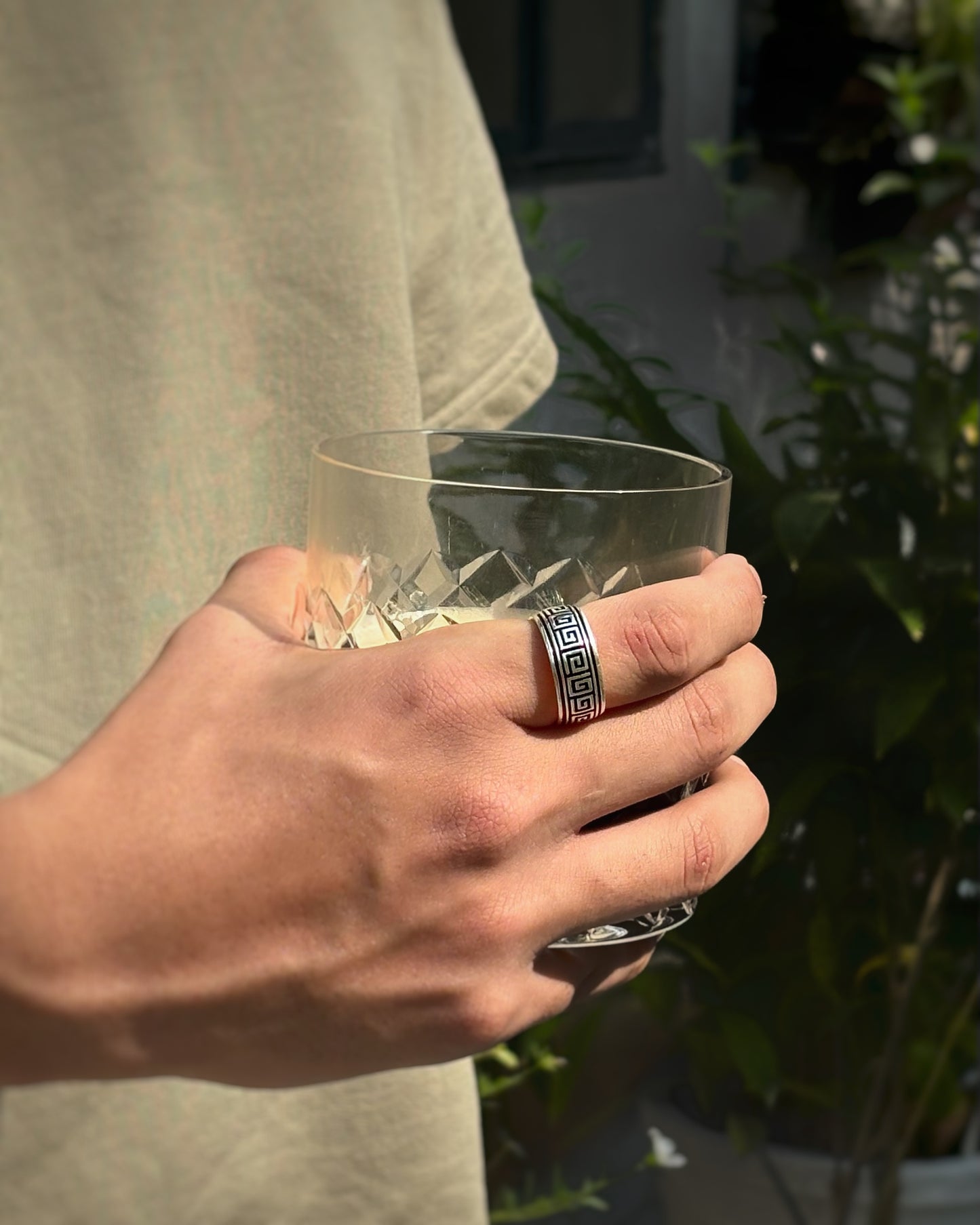 Classy spiral Men's ring