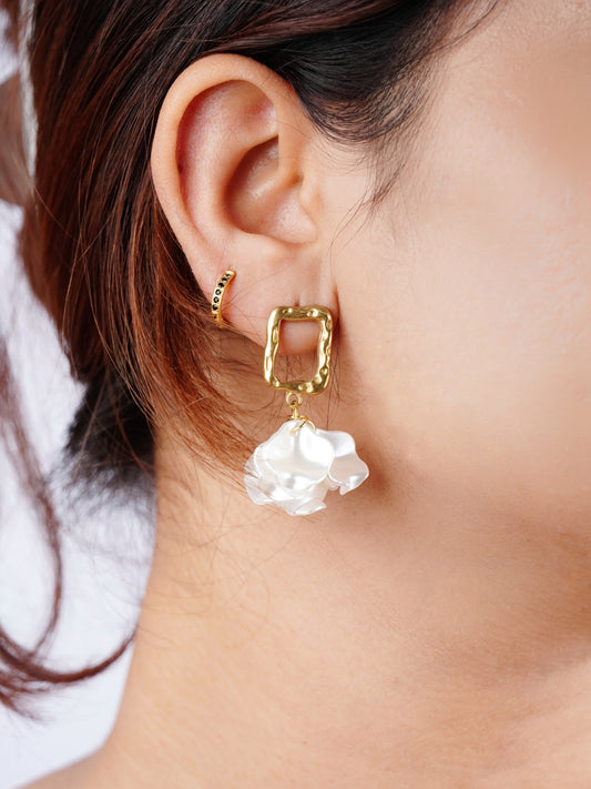 White Blossom earrings