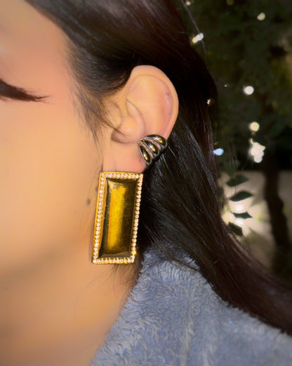 Dazzling Bar earrings
