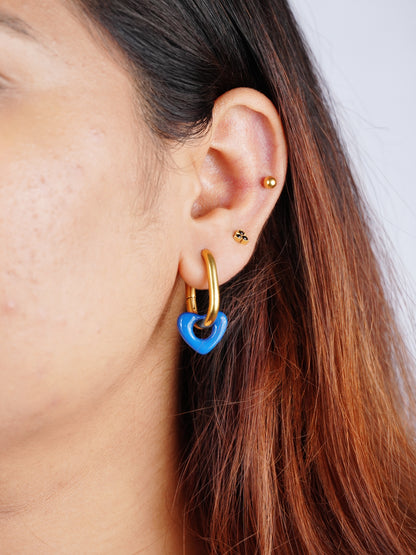 Classic heart earring