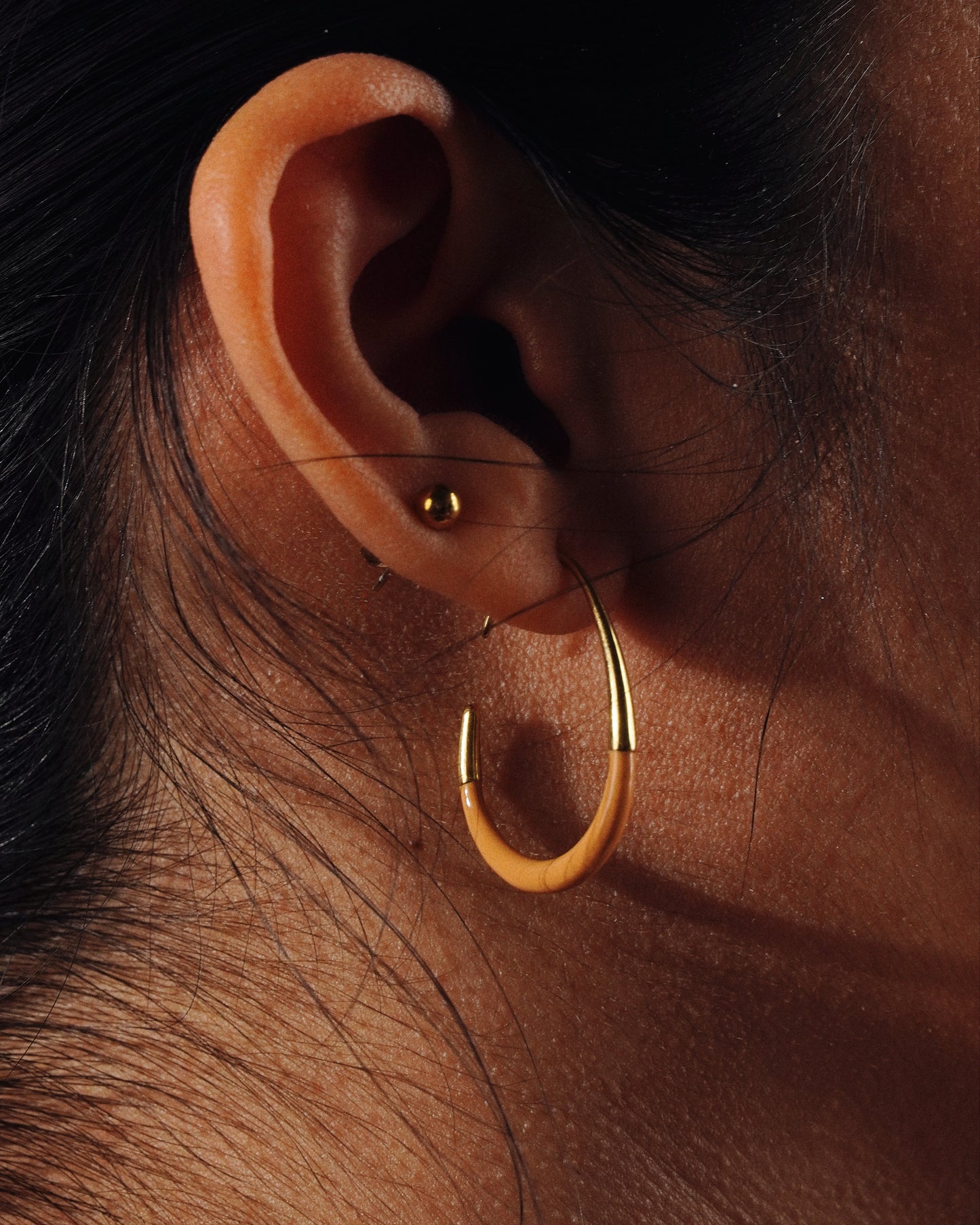 Curve Hoops earrings