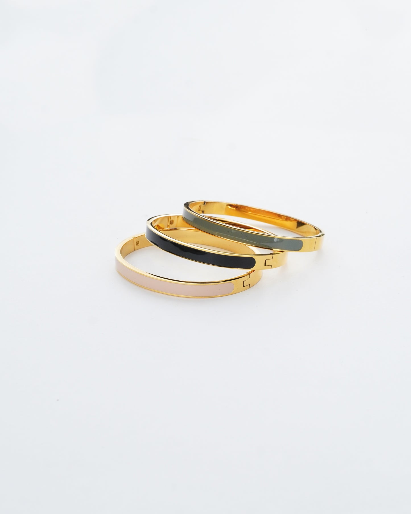 Elle Bangle