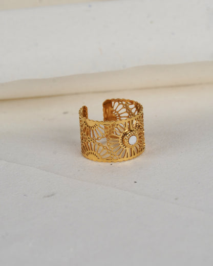 Jhali White Stone ring