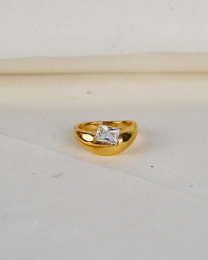 Regalia Bold Solitaire Ring