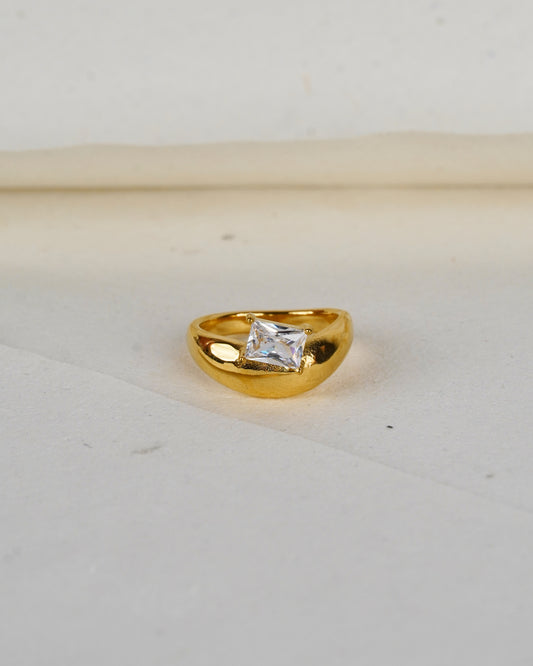 Regalia Bold Solitaire Ring