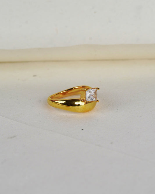 Regalia Bold Solitaire Ring