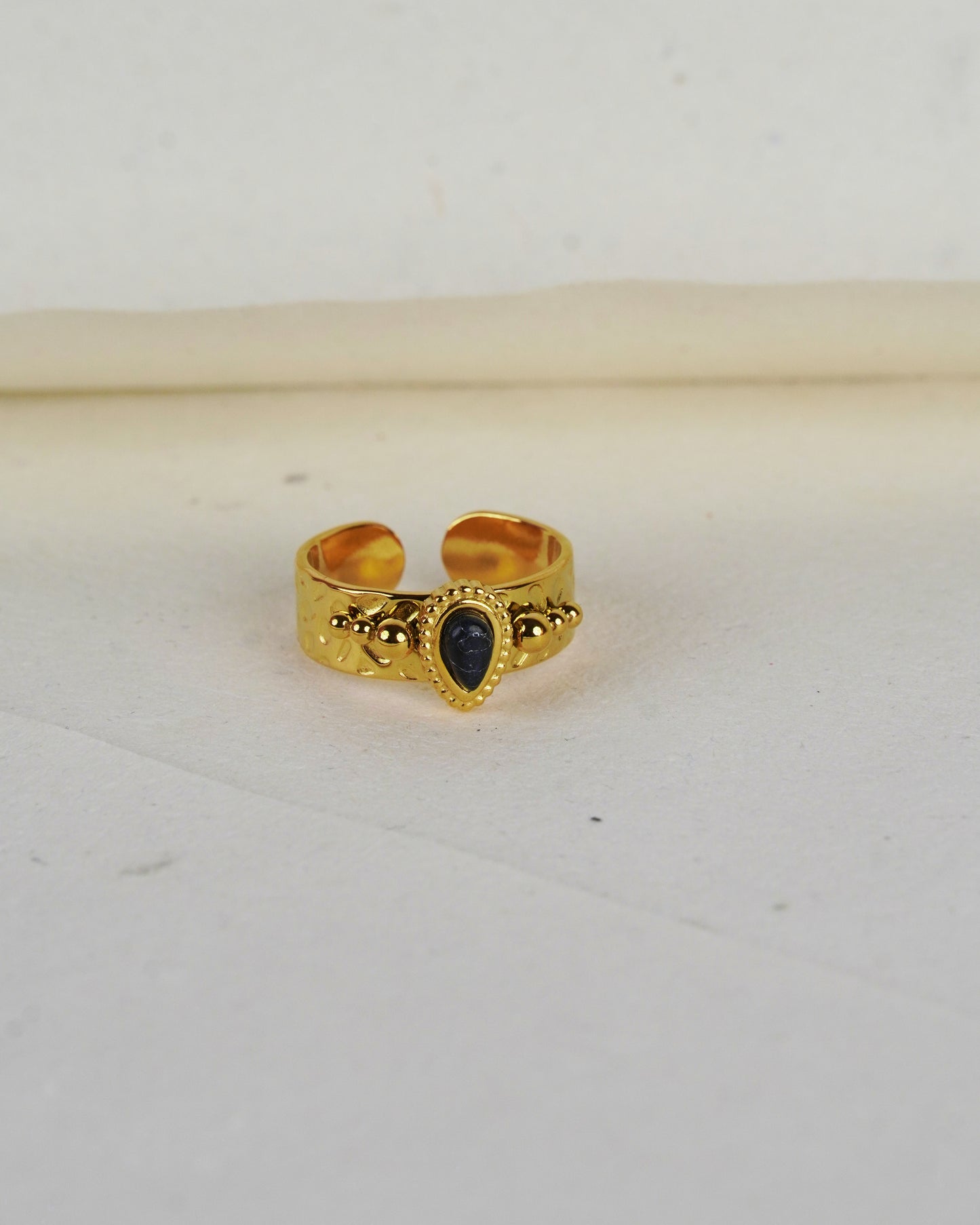 Vintage Stone studded ring